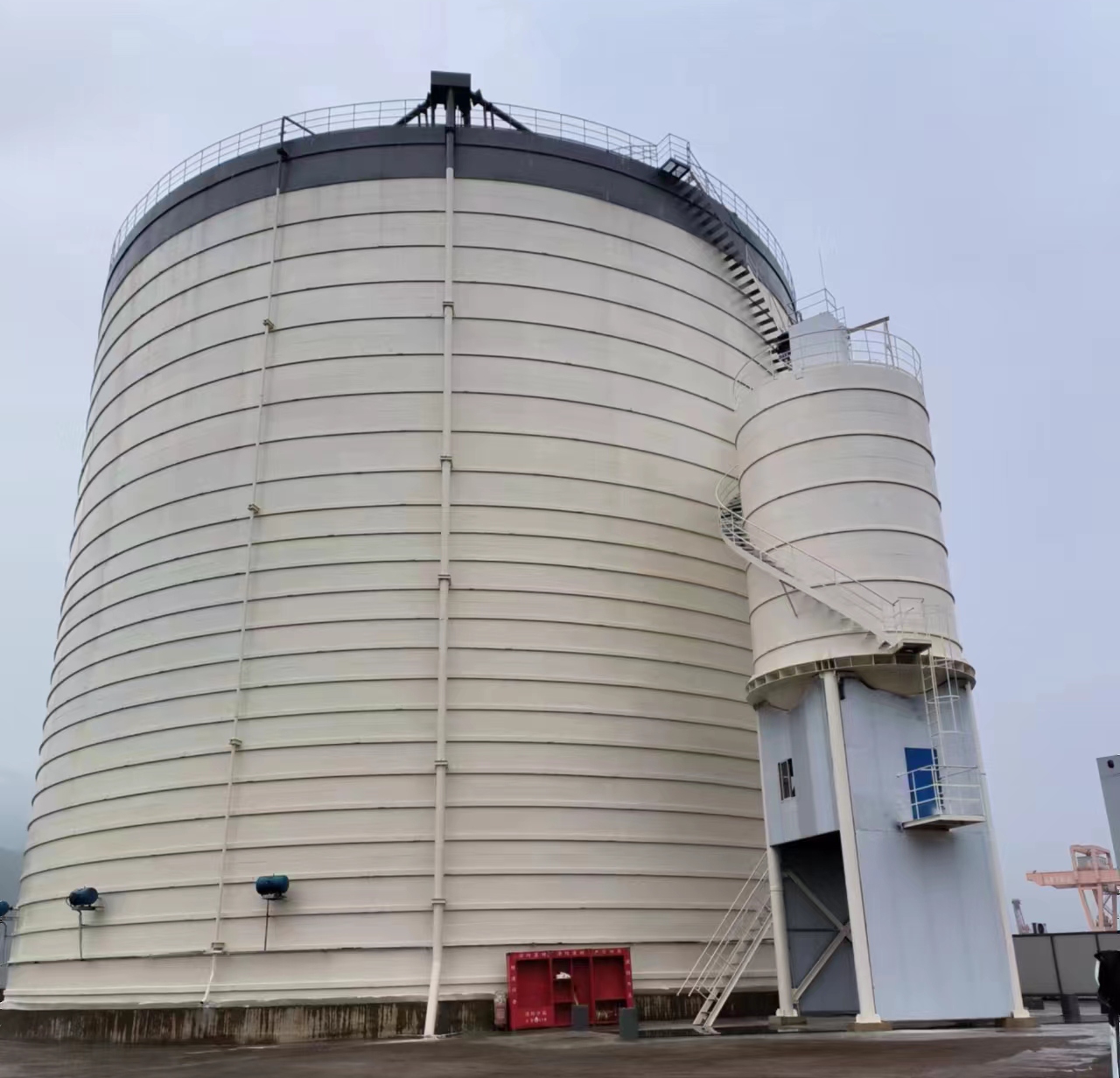 南湖10万吨水泥钢板库